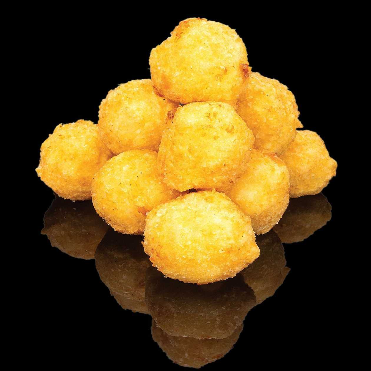 Хрупкави картофени кюфтенца със сирене и кашкавал