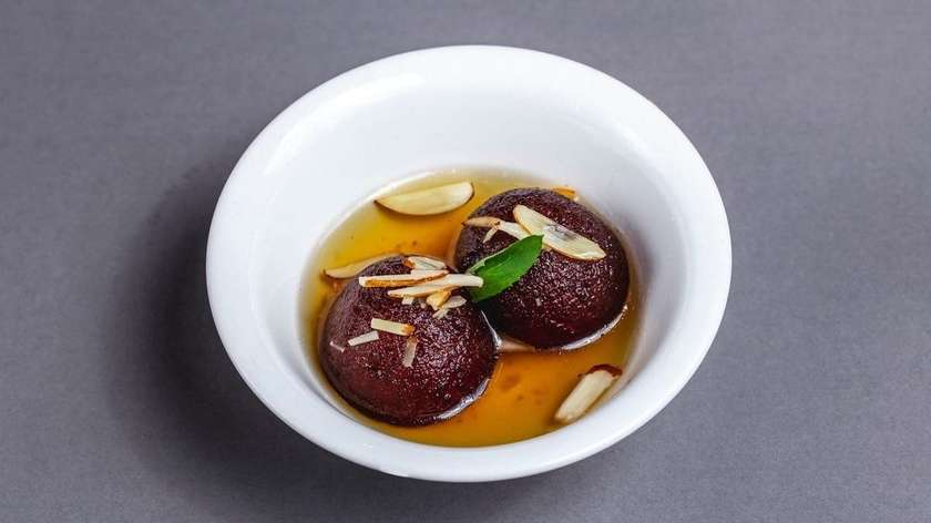 Gulab Jamun (2 Pieces)
