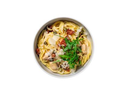 Linguine with chicken and lemon