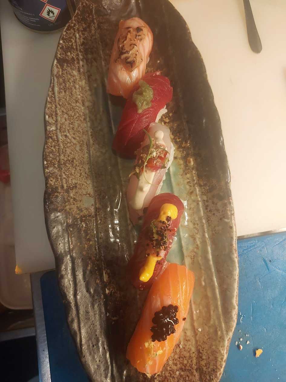 nigiri menu ( 5 units )