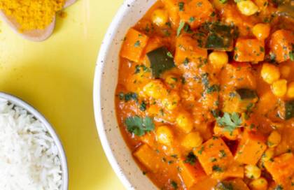 Chickpea Curry with Pumpkin and Spinach