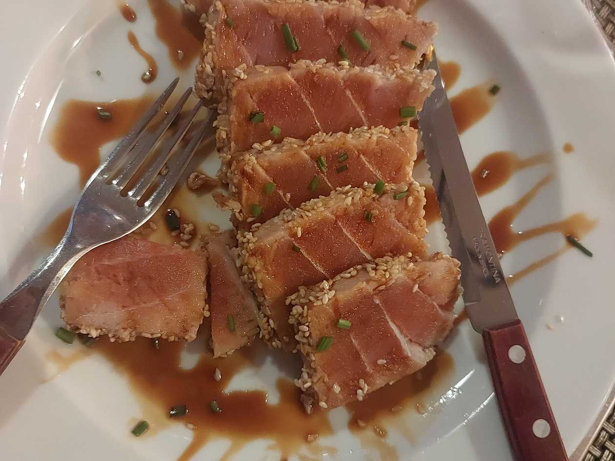 tataki tuna ( 6 unuts )
