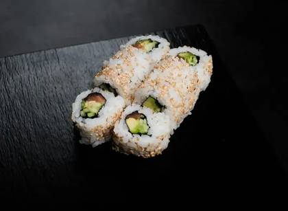 California sezam roll losos