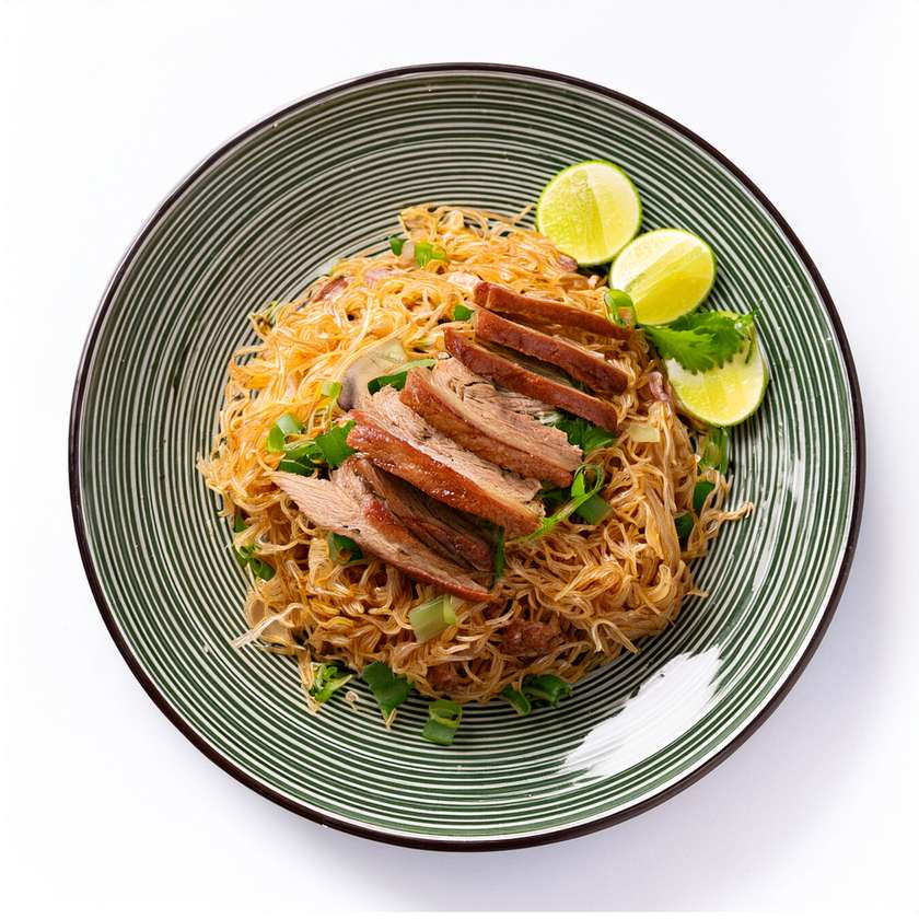 7. Smažená Rýže s Kuřecím Masem