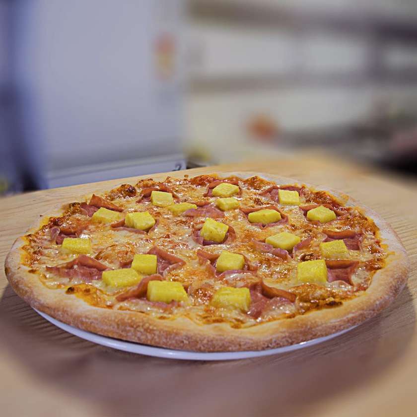 Hawaiian Pizza