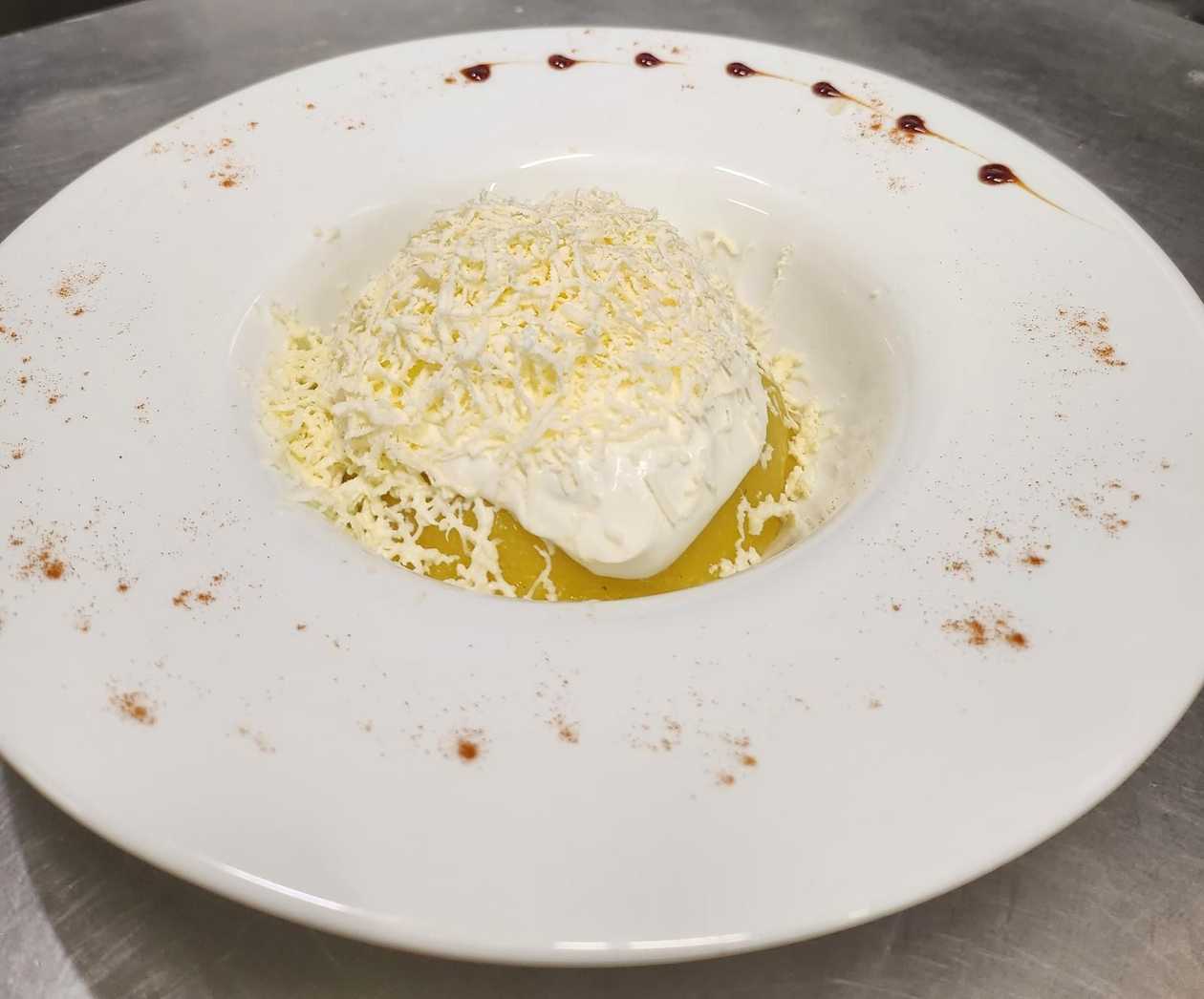 Mamaliga cu Branza si Smantana