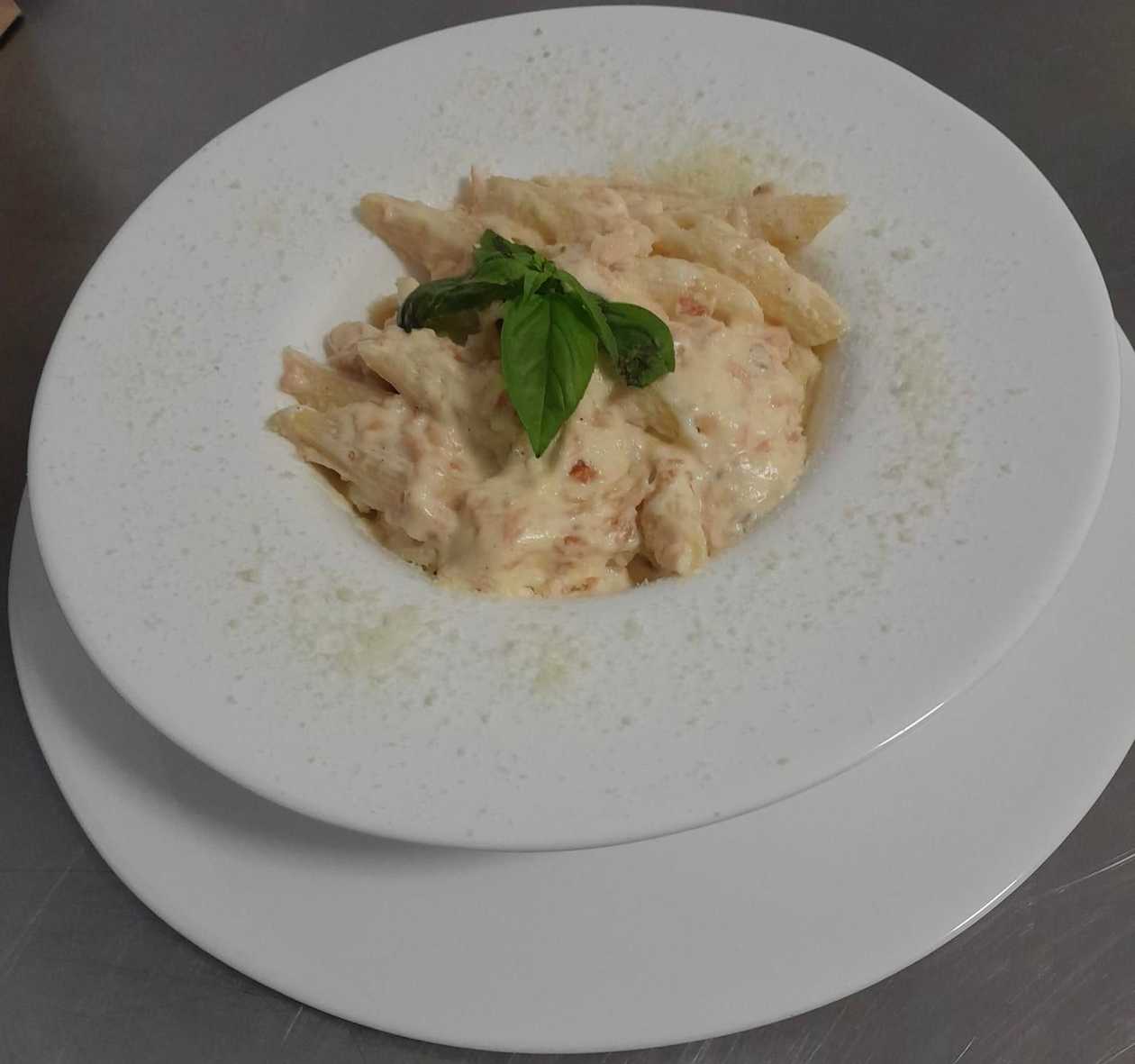 Penne al Salmone