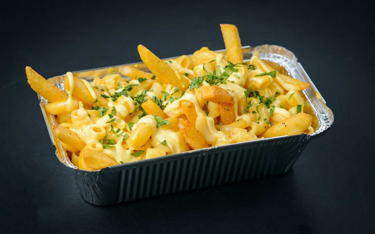 MAC N CHEESE LOADED FRIES 400G