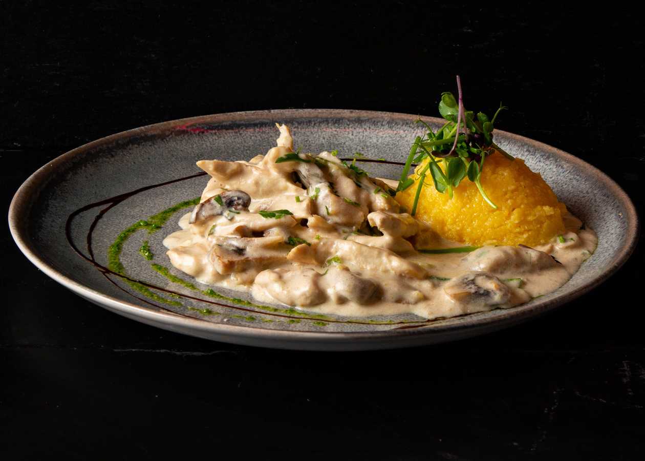 PUI CU SMANTANA SI CIUPERCI