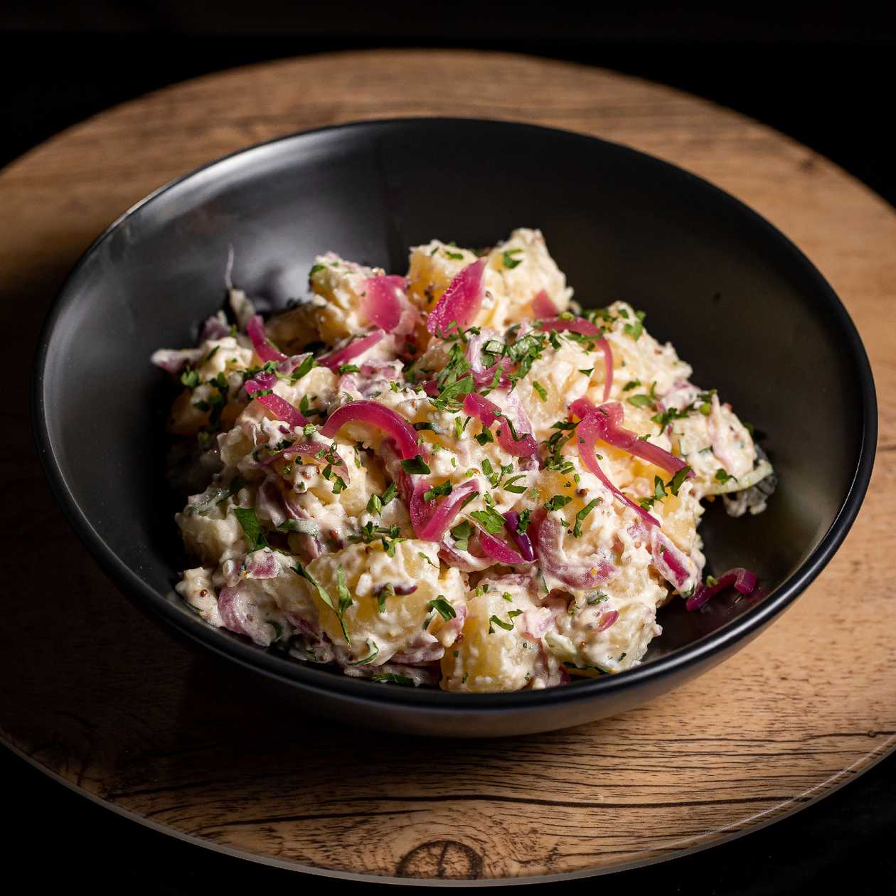 Salata de cartofi calduta cu miere si mustar