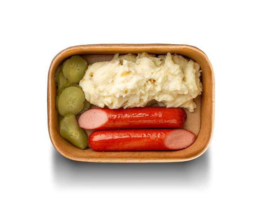 Mashed potatoes with Bavarian sausage and cucumber