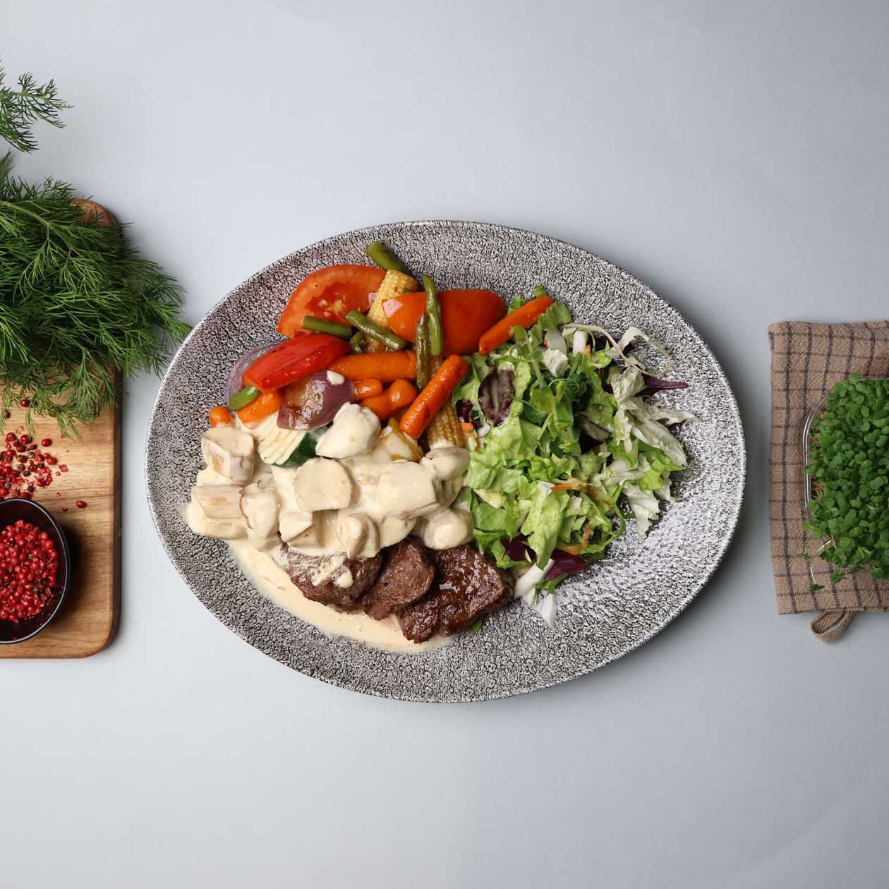 Beef fillet medallions in boletus sauce