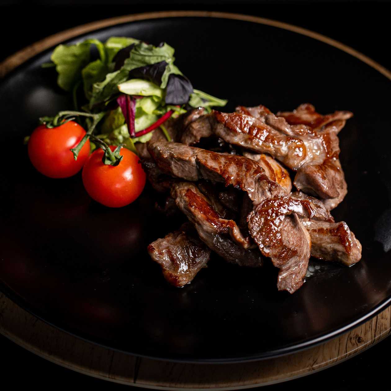 Pastrama de berbecut  la gratar