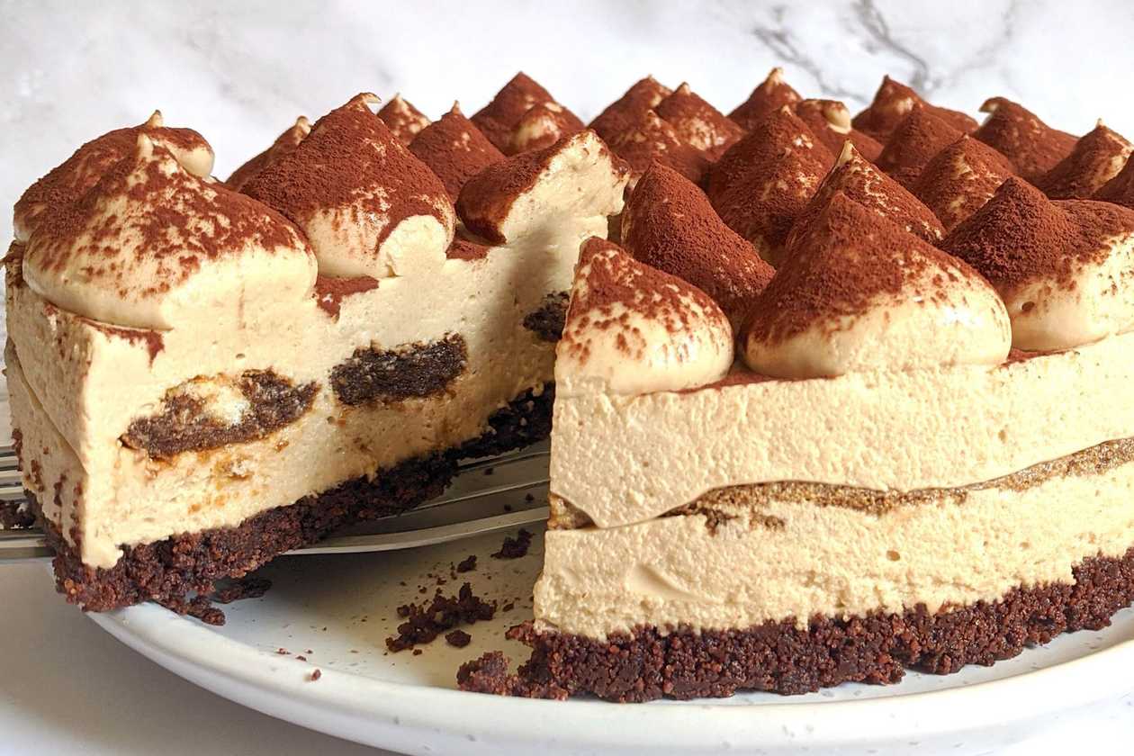 TIRAMISU Cheesecake
