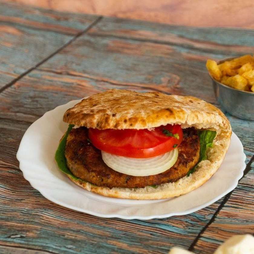 Chicken Burger In Pita 250g