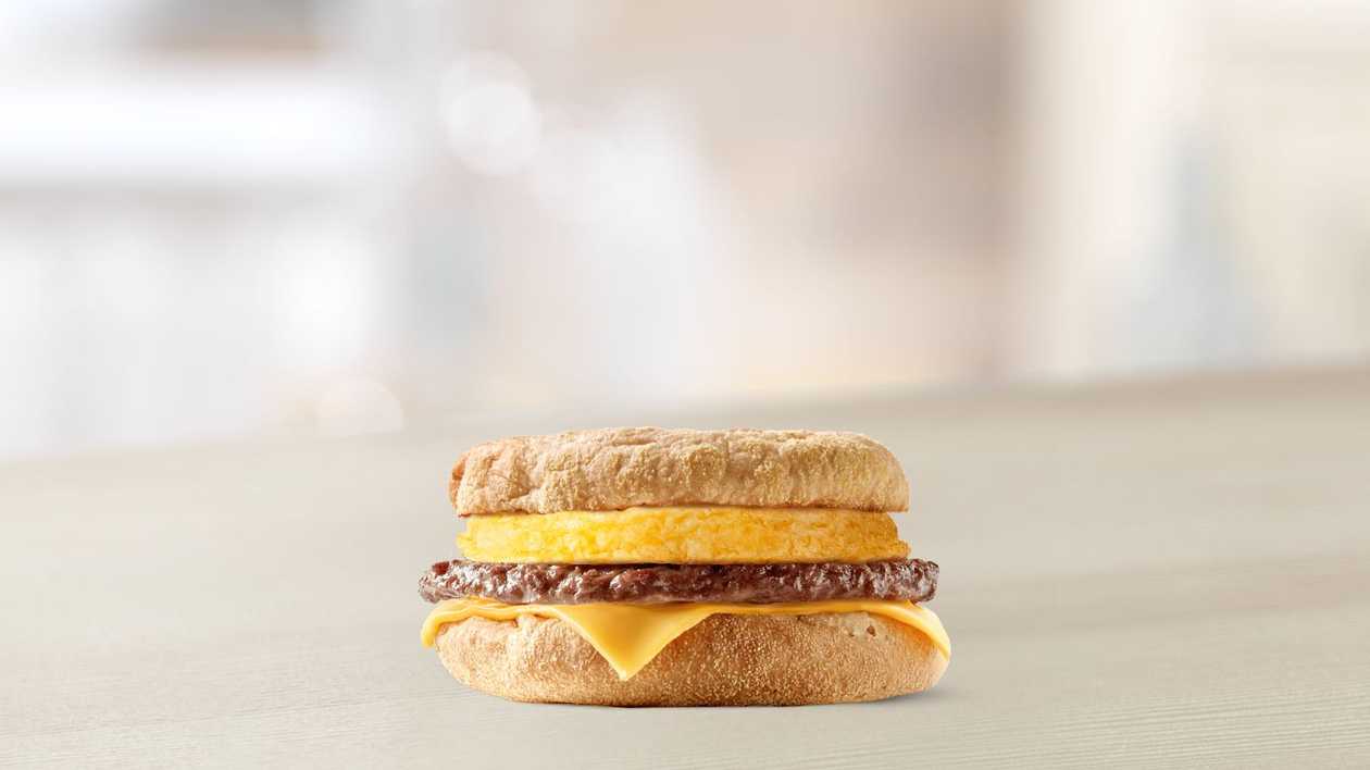 Muffin with Beef & Omelette