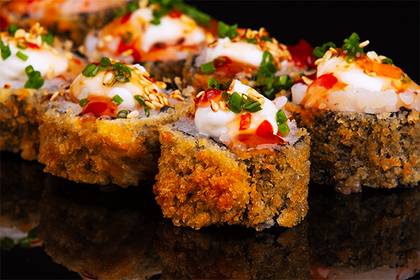 Hot Salmon Sushi (No Fruit)