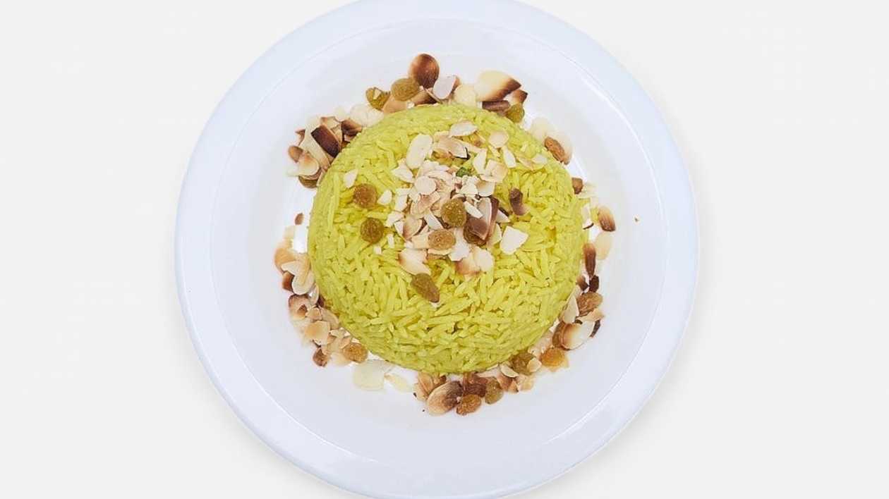 Yellow rice with saffron, raisins and almonds
