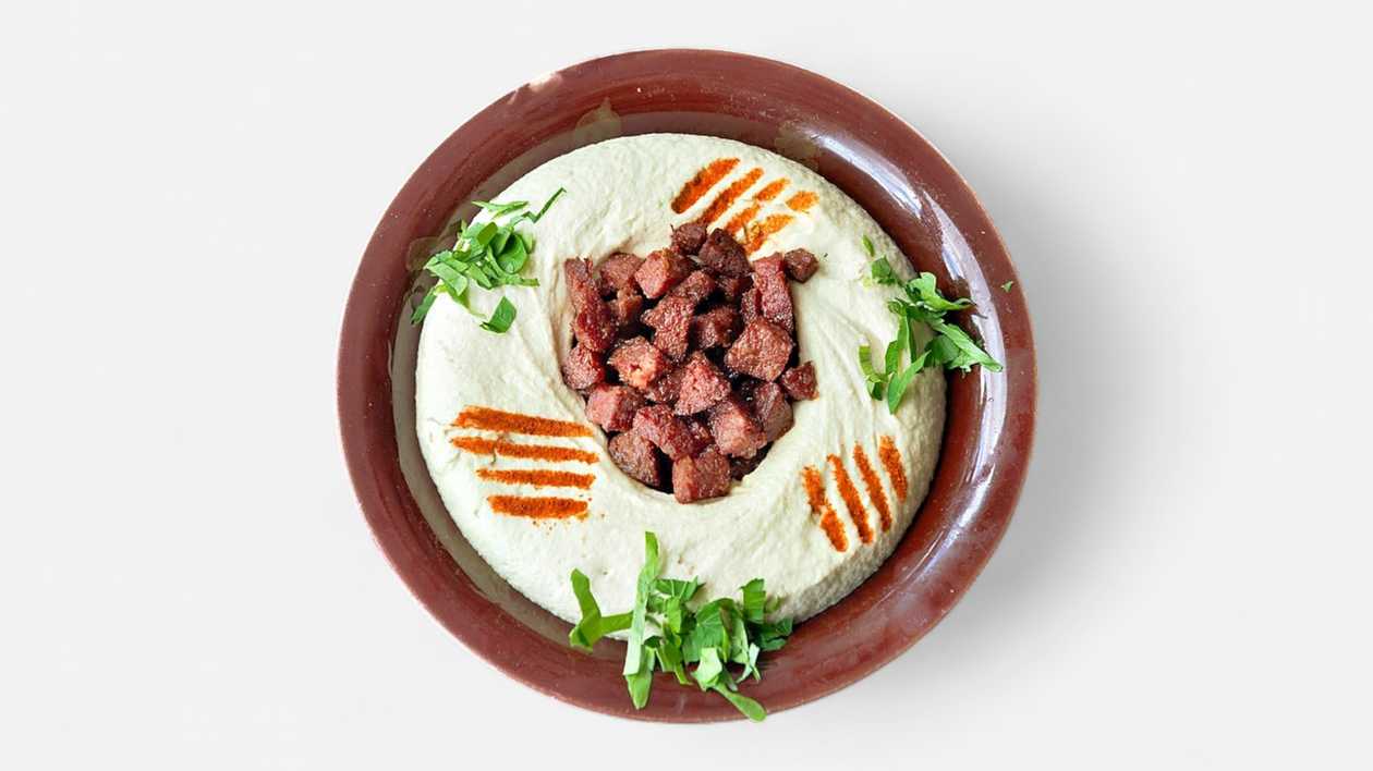 Hommous with sujuk