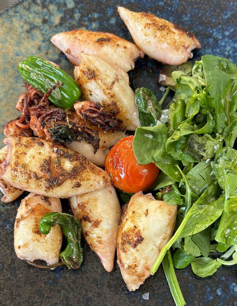 Grigliata di calamari e peperoni Padron