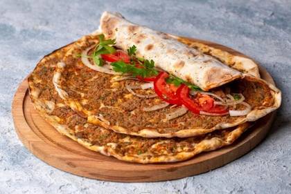 Mini Turkish pizza with beef