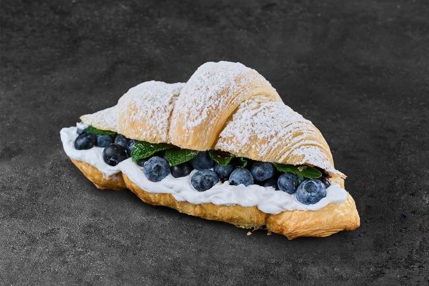 Croissant z Mascarpone i Borówką