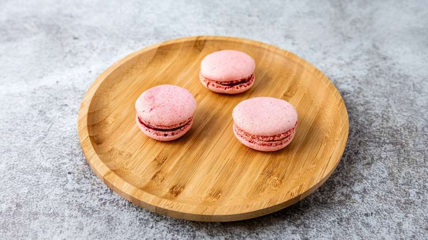 Macaroon Raspberry (1 piece)