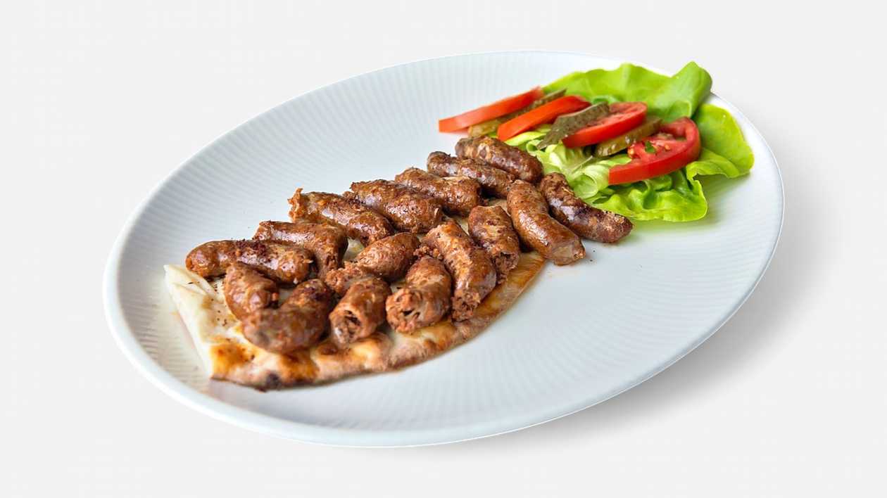 Ember grilled macanek