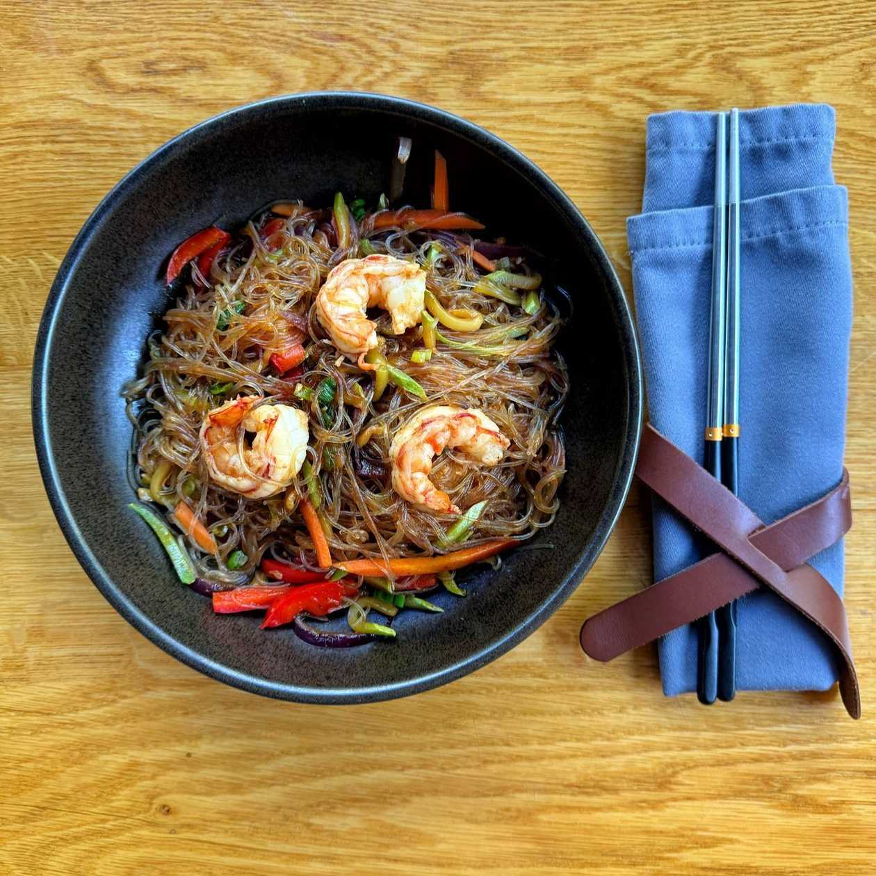 Spaghete de soia cu creveti