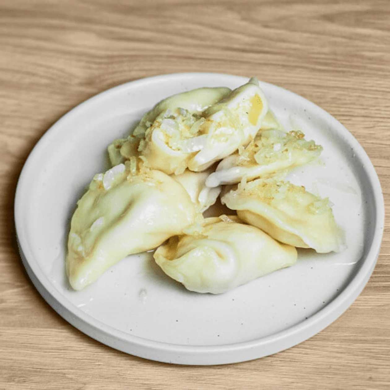 Pierogi Ruskie z Okrasą i Śmietaną (10 szt.)