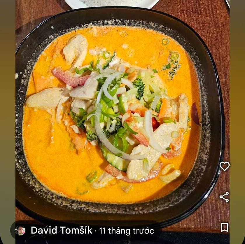 Žluté Curry s Mangem a Rýží