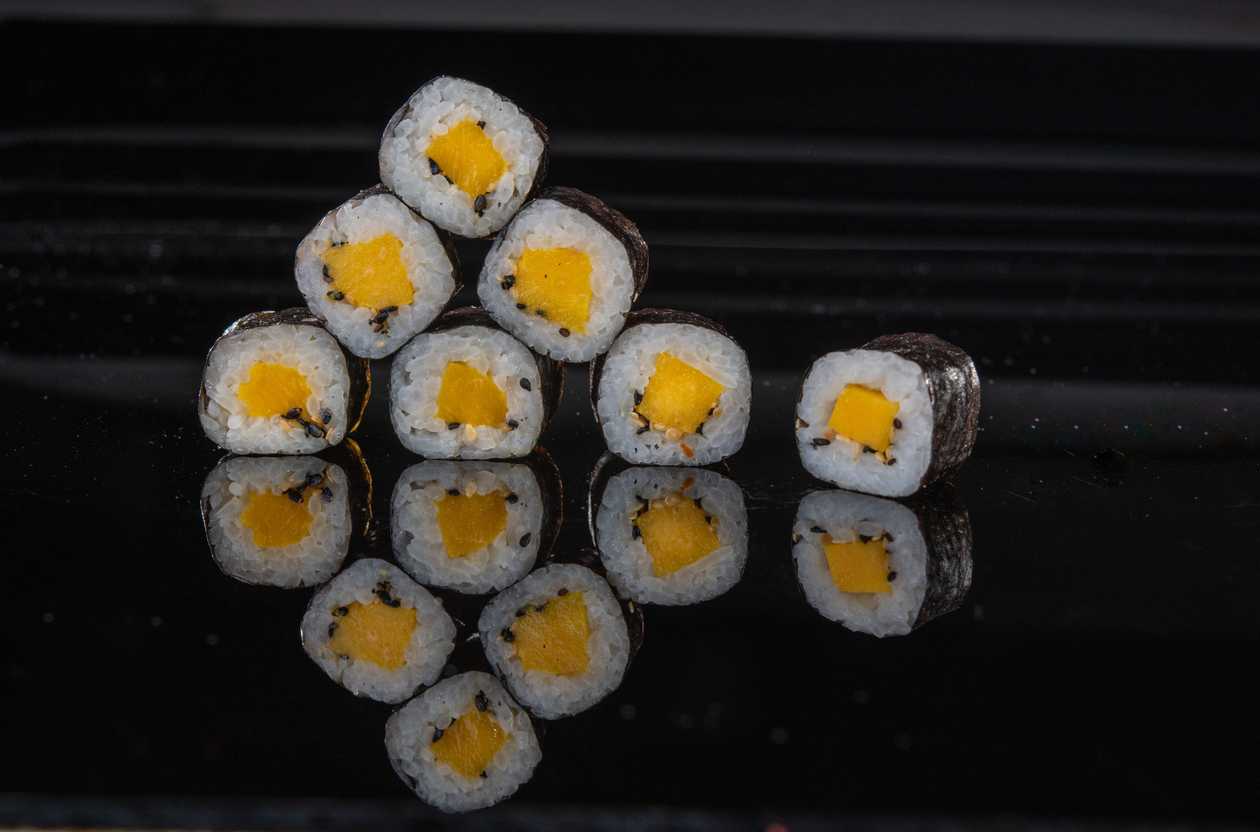 Μάνγκο Vegetarian Maki Rolls