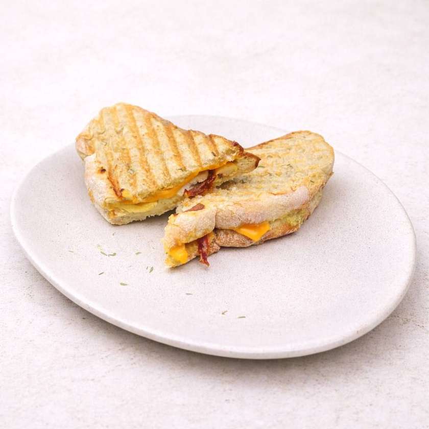 Turkey and cheese sandwich