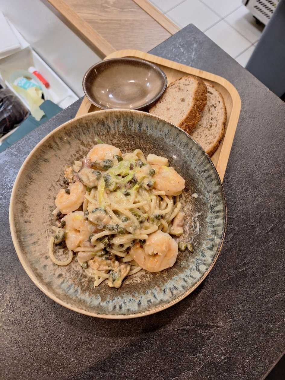Mereannipasta koorekastmes