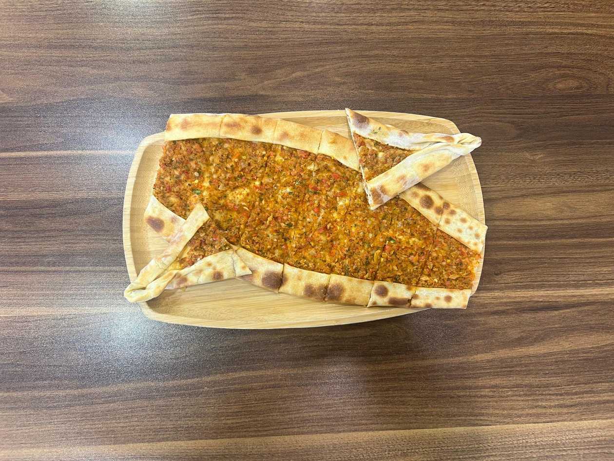 Pide with Minced Meat