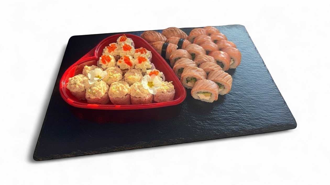 Luxury Set with Caviar Romantic 5 (36 pieces)