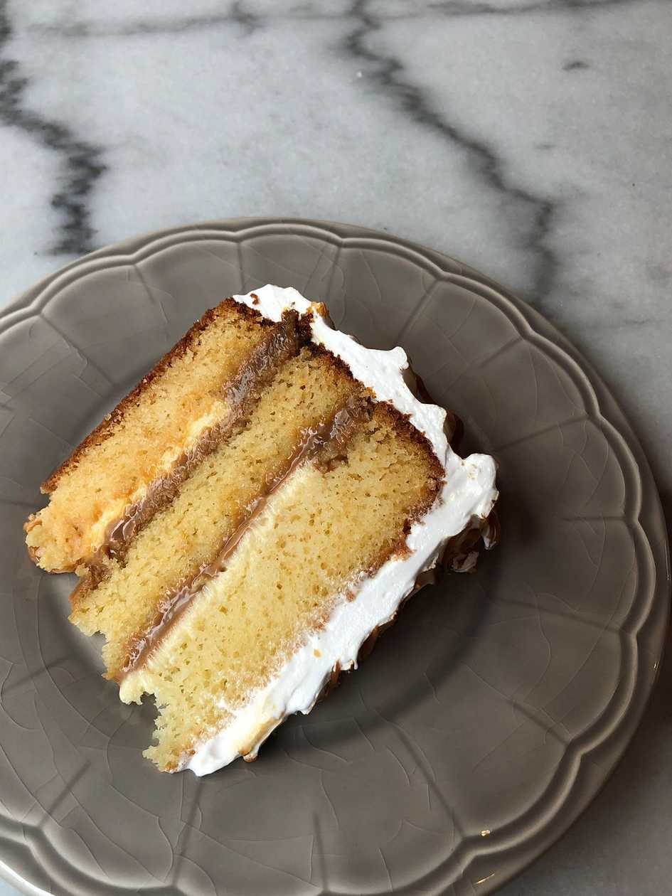 Bolo doce de leite e lima