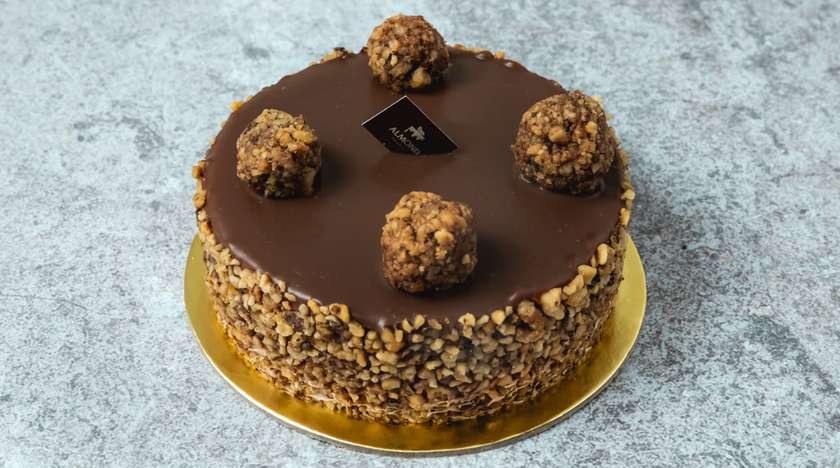 Homemade Cake No. 2 (8-10 people)