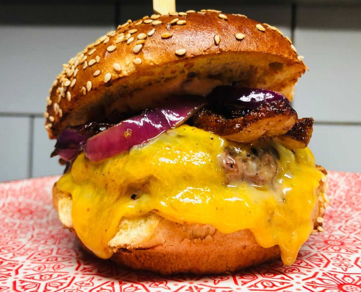 Gourman Cheeseburger MENU