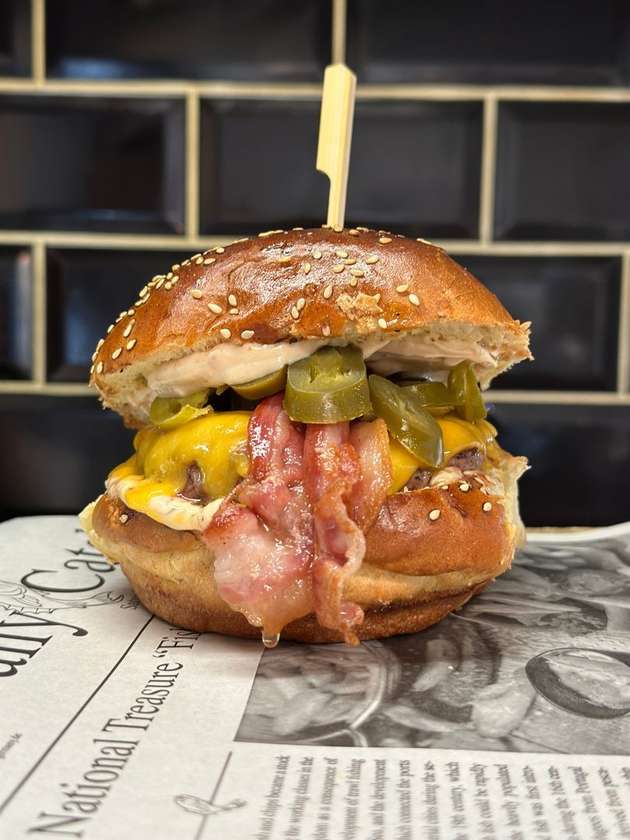 Jalapeňo Burger MENU