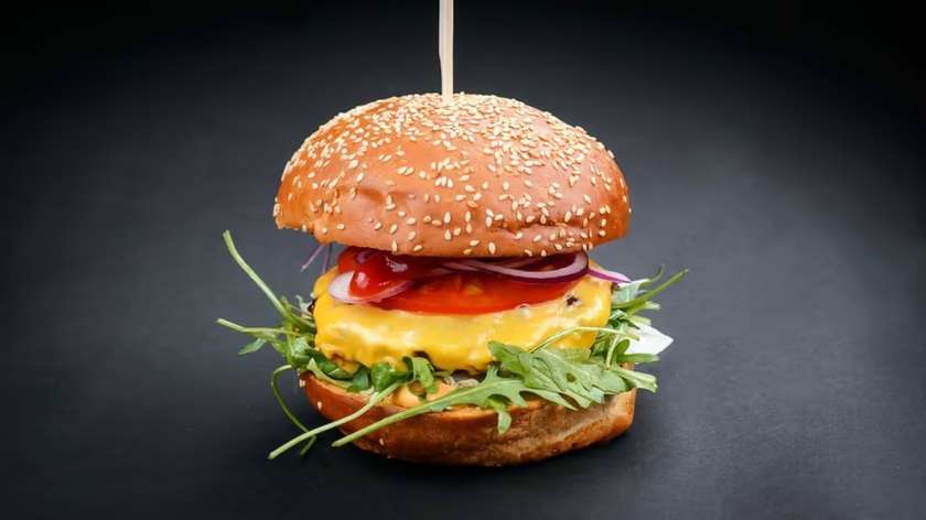 Red spicy burger + fries