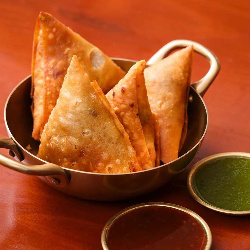 Onion Samosa (3pcs)