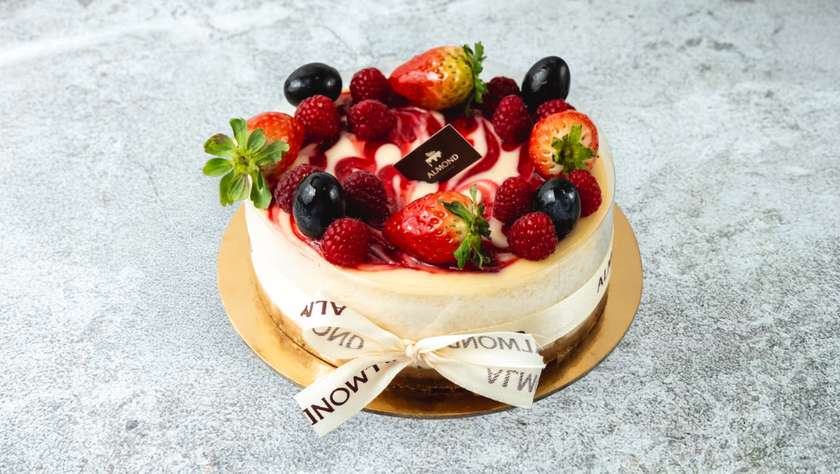 Raspberry Cheesecake Cake No. 2 (8-10 people)