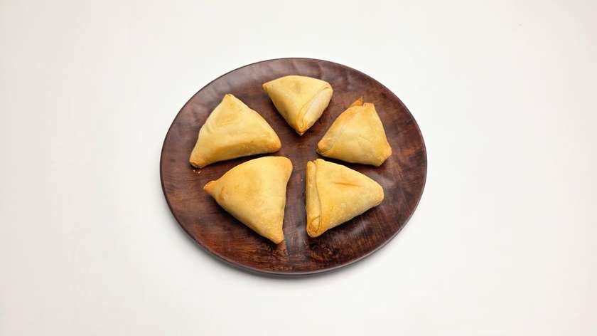 Cherry Cottage Cheese Triangles (5 Pieces)