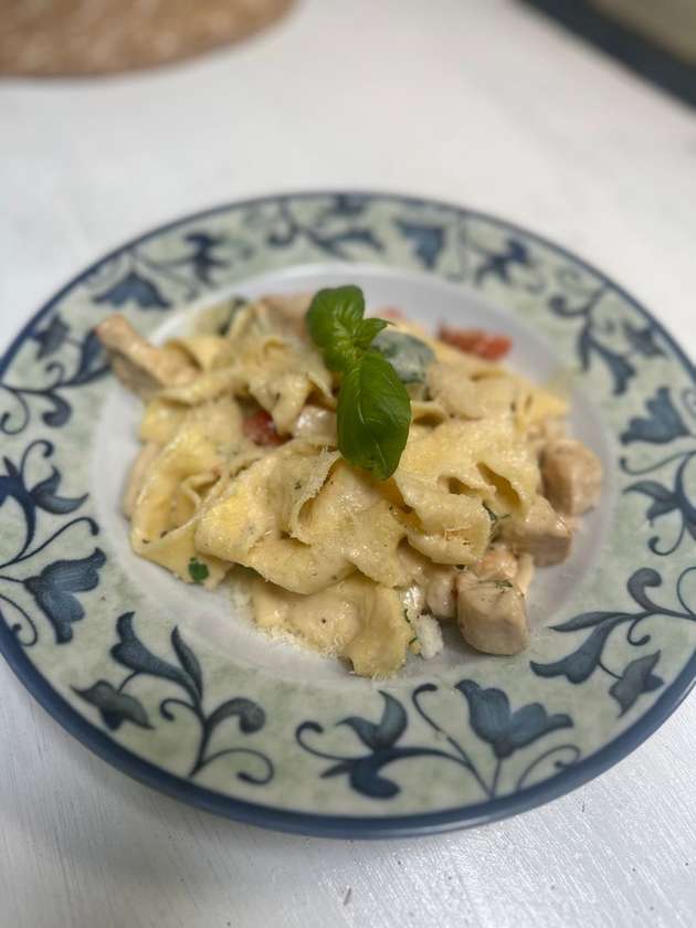 Pollo Tagliatelle