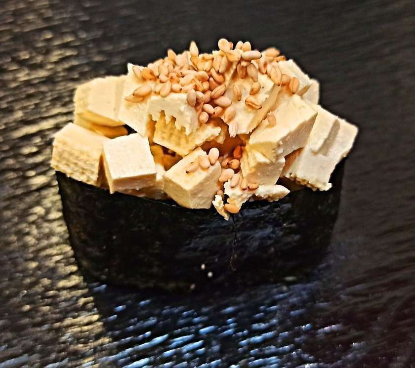 Gunkan tofu