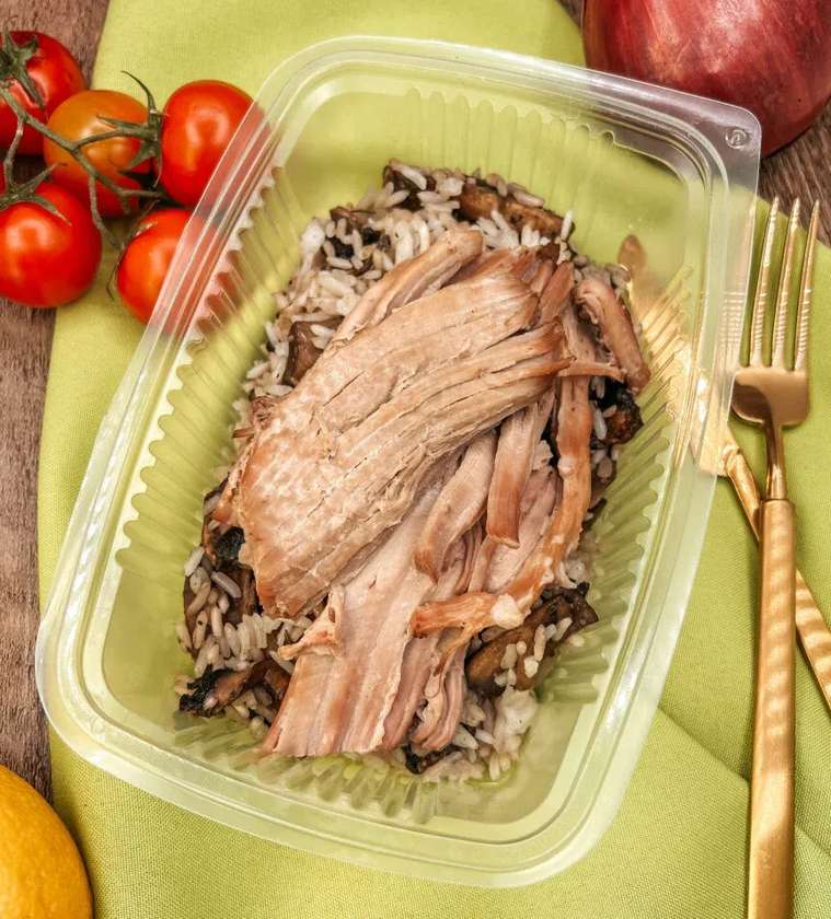 Cachaço em slowcooking com arroz de cogumelos