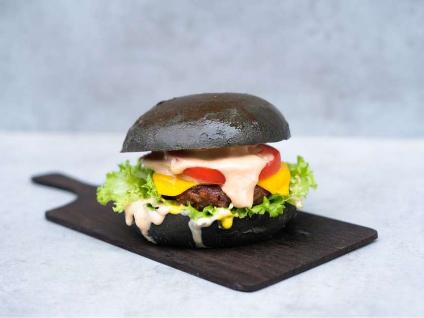 Beyond Burger with Activated Charcoal
