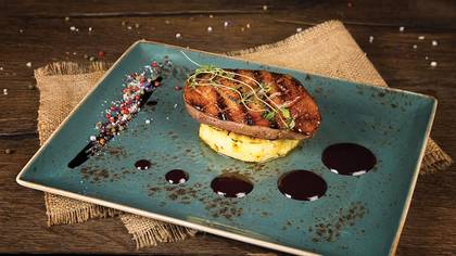 Duck fillet with grilled pineapple
