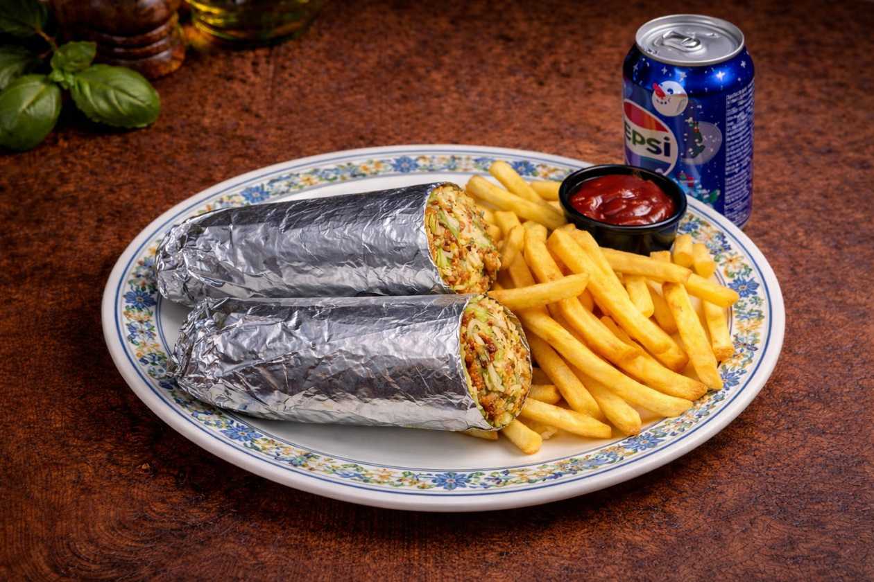 Vegetariškas kebabas + bulvytės + gėrimas